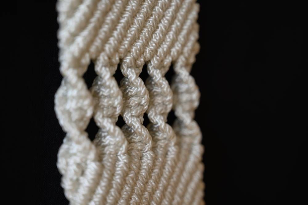 images/macrame/131-wallhanging-white-chaos-order
