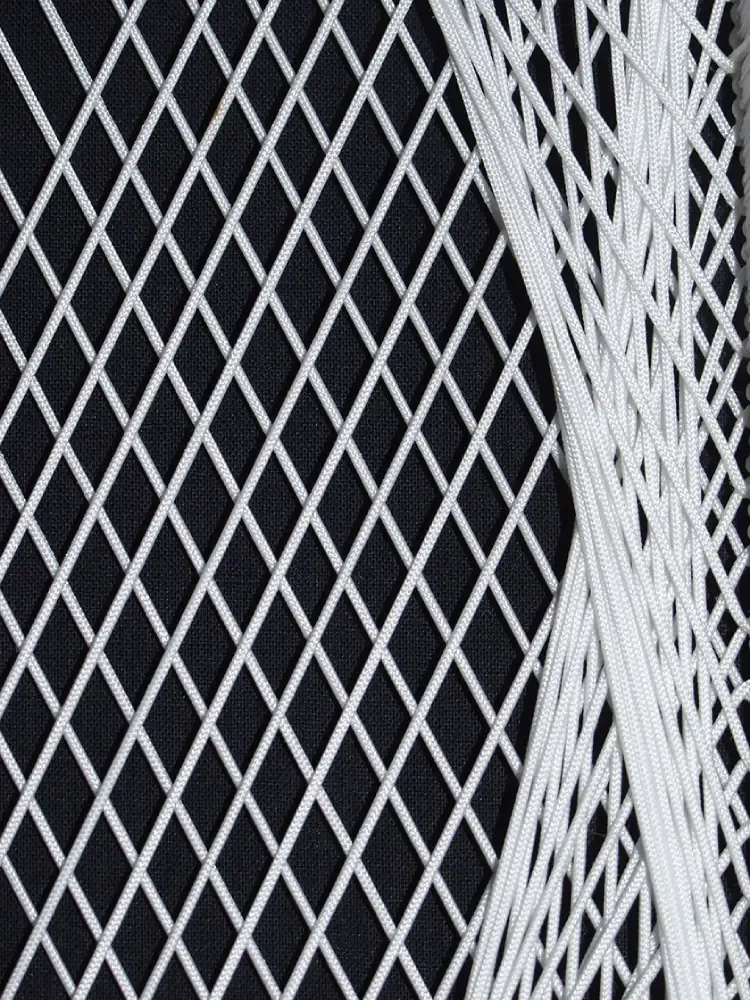 images/macrame/125-frame-white-thin-string