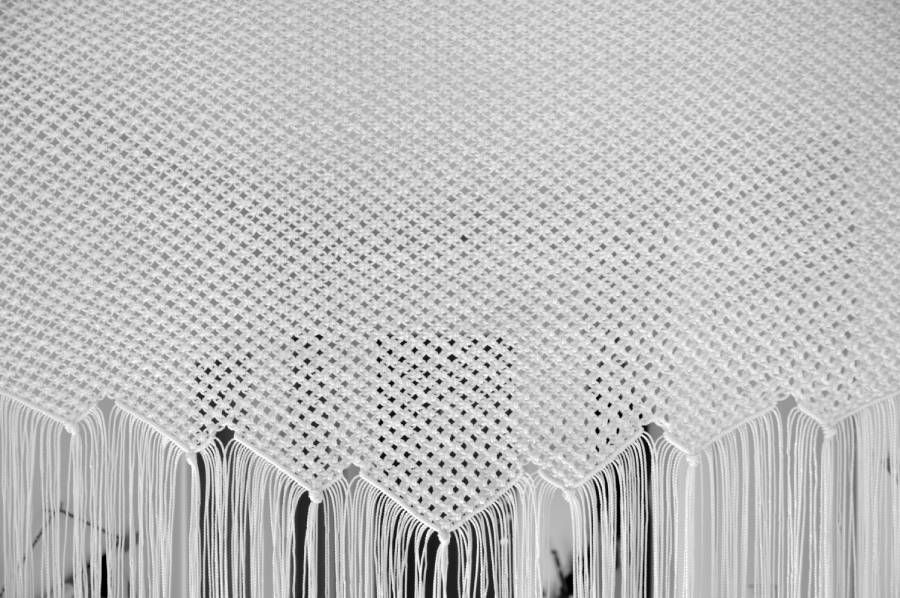 images/macrame/135-doorway-white-thin-strings